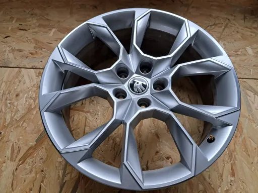 Диск Skoda Octavia 3 III RS 5E0 7.5Jx19 ET51